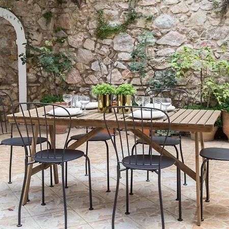 Aura Spacious 2 Bedroom Apartment Athens Exterior photo
