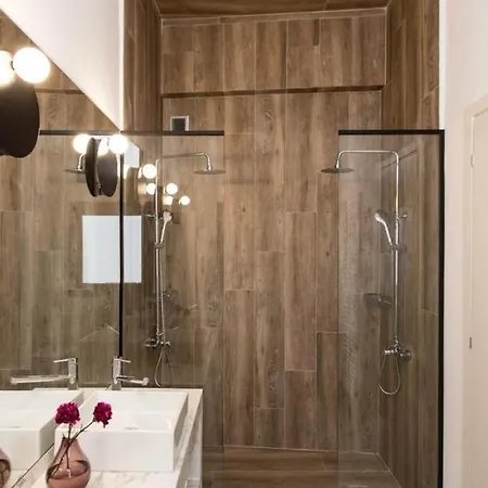 Aura Spacious 2 Bedroom Apartment Athens Exterior photo
