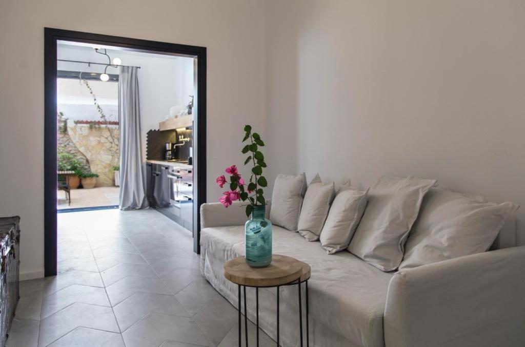 Apartment Aura Spacious 2 Bedroom Athens