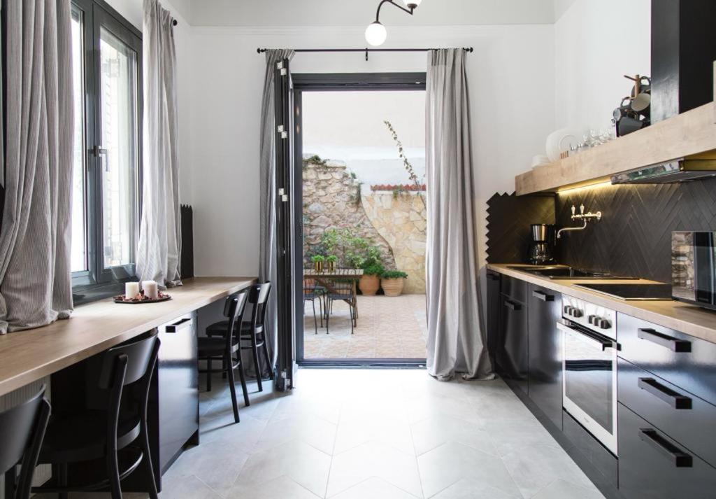 Apartment Aura Spacious 2 Bedroom *
