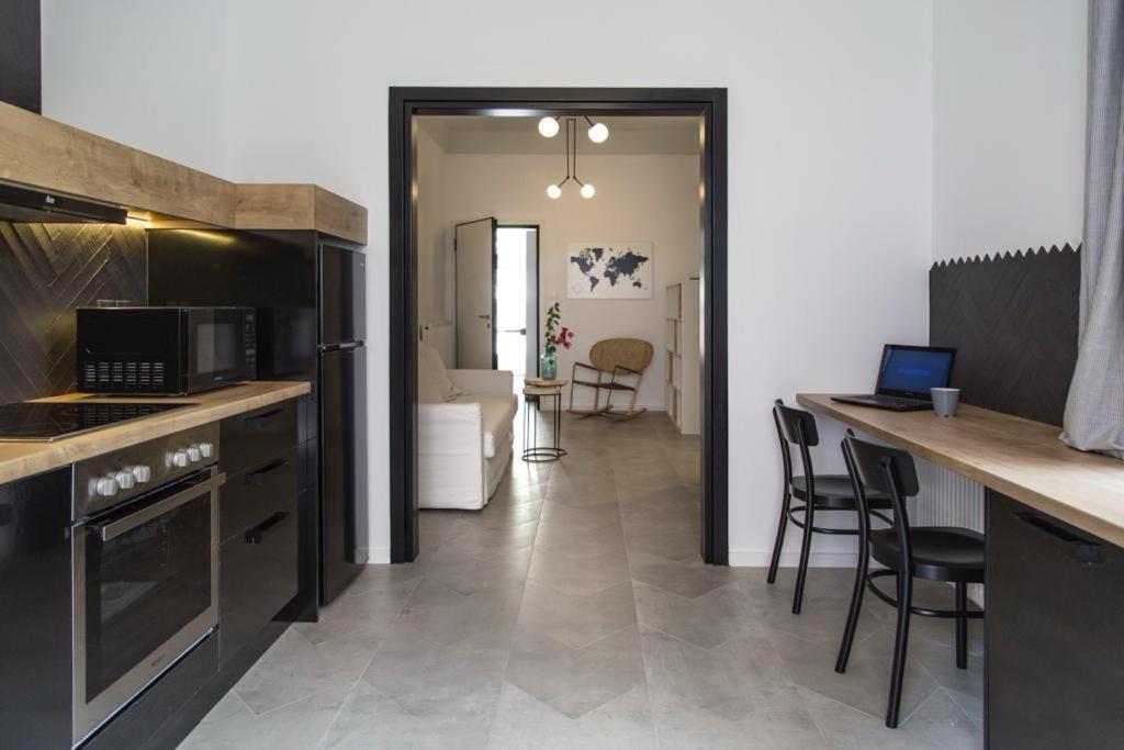 Aura Spacious 2 Bedroom *